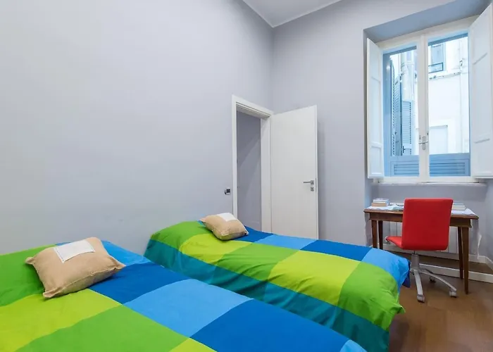 White House In Apartment